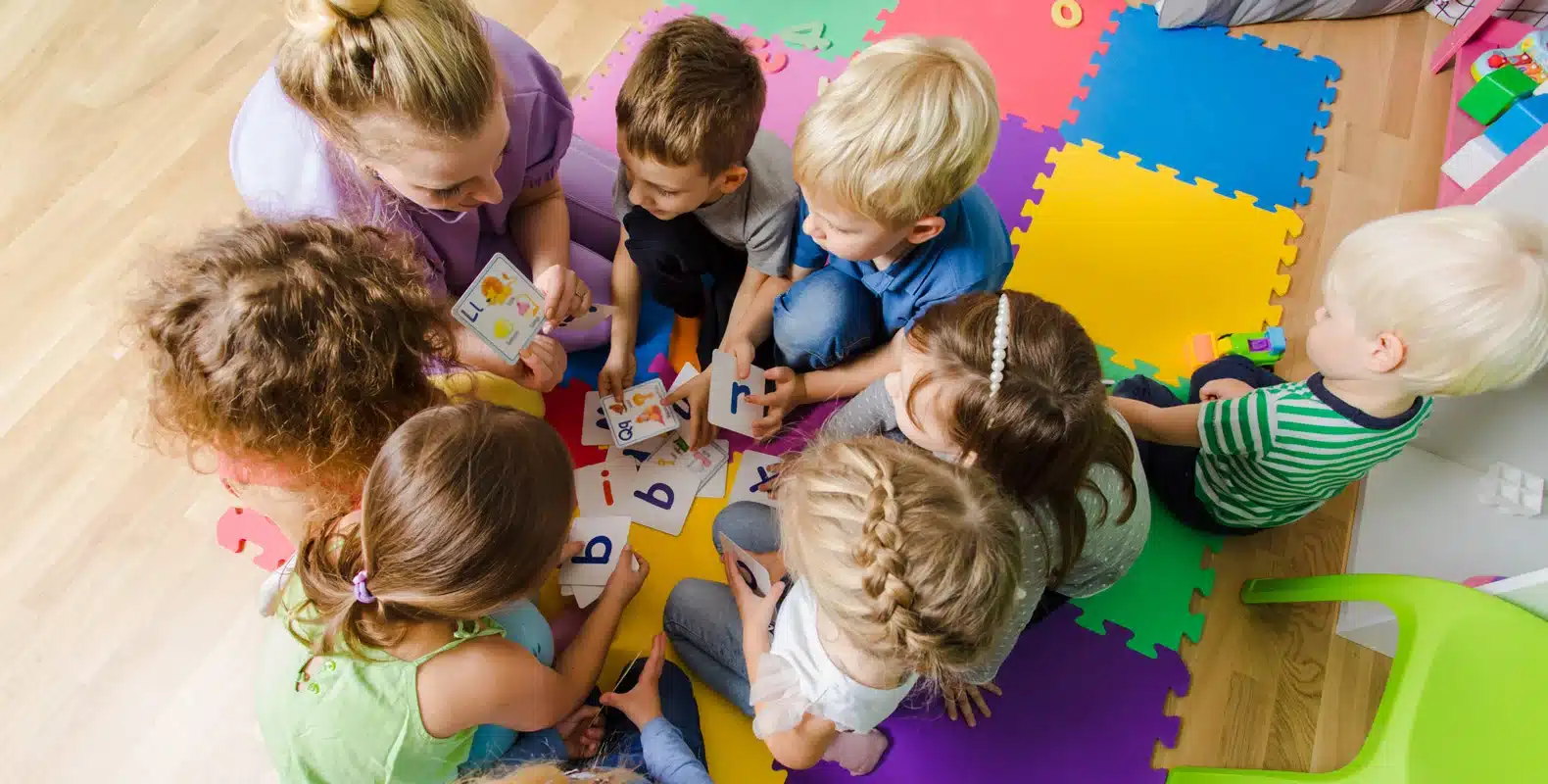 Preschool children doing creative activities
